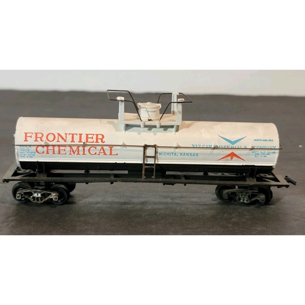 HO Scale Frontier Chemical Train Car Tanker Car #UCLX 1012 Model Train Car